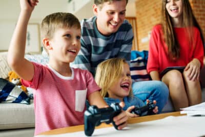 Comparativo de consoles: Nintendo Switch vs PlayStation 5 e o legado da Sega