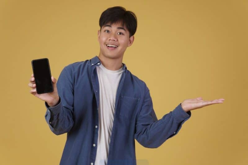 celular 90 os celulares se destacam pela sua portabilidade