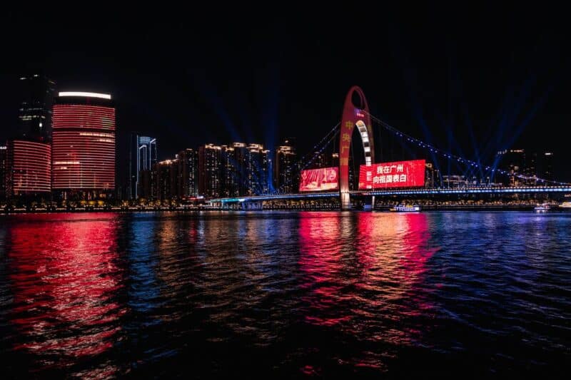 refletor led rgb iluminacao versatil cores e dicas de uso Imagen de Refletor LED RGB: Iluminação versátil, cores e dicas de uso